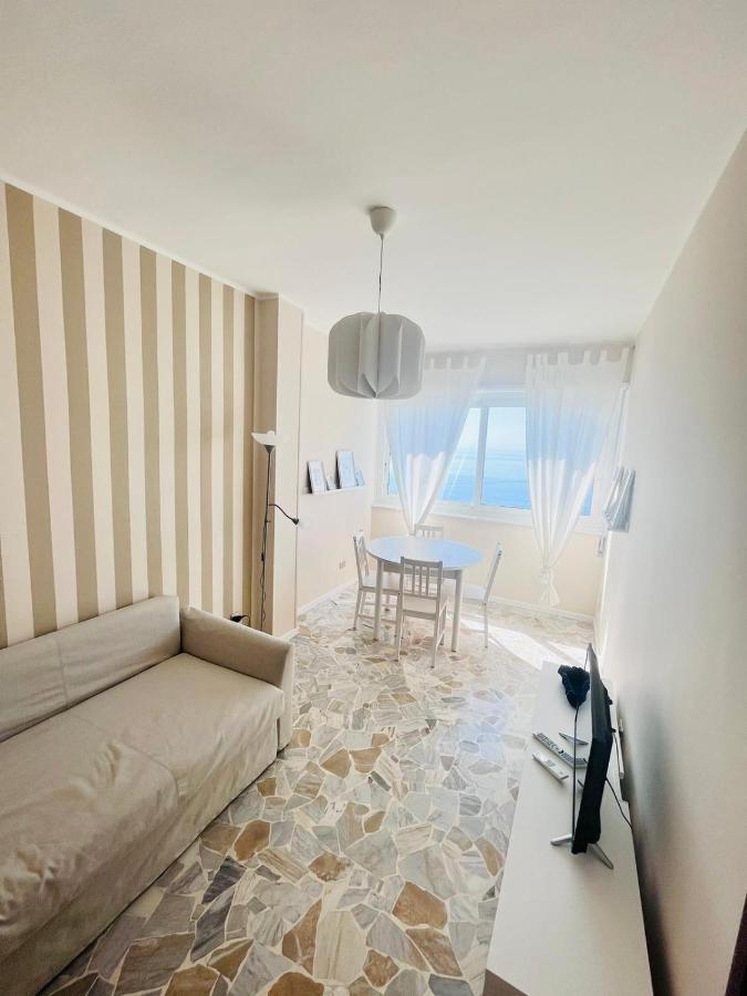 Suite Sunset 7 - Fronte Mare San Remo Kültér fotó